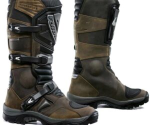 Forma Adventure Boots