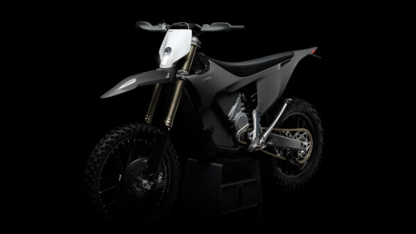 Stark Vark EX Electric Dirt Bike - Image 11