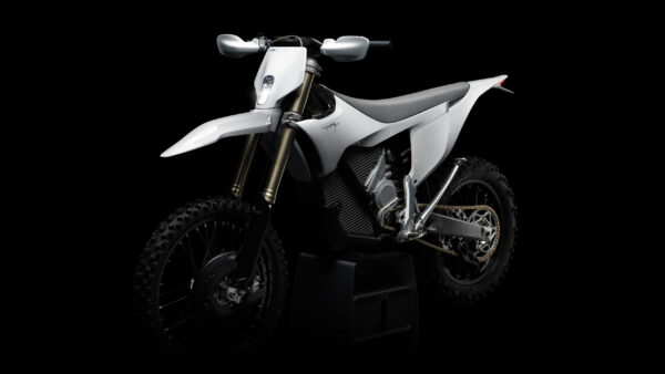 Stark Vark EX Electric Dirt Bike - Image 16