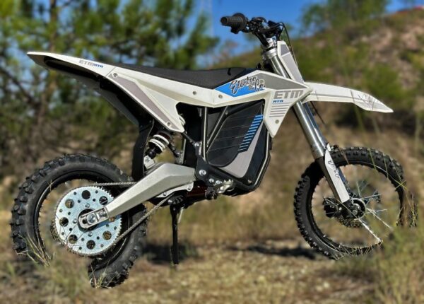 ETM RTR Race 72v Electric Dirt Bike - Image 4